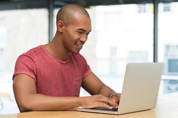 Priorize Serviços que Permitam Criar E-mails Personalizados