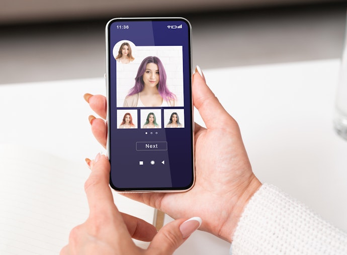 Recursos como Mudar a Cor, Tipo de Cabelo e Compartilhamento Melhoram a Experiência