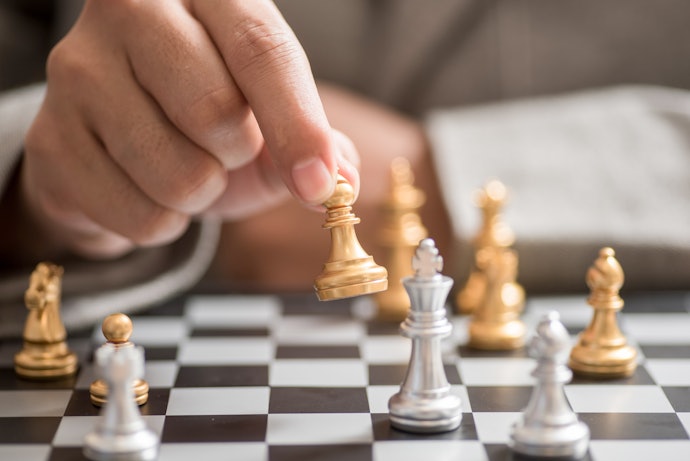 Top 5 sites para você jogar xadrez online de graça
