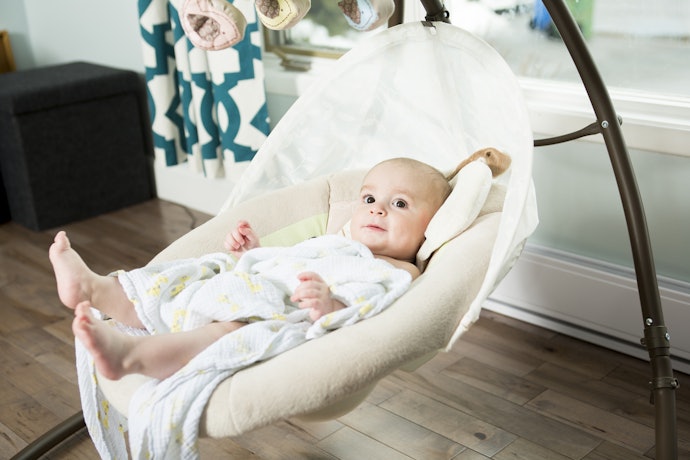 Conheça as melhores cadeiras de balanço para bebê