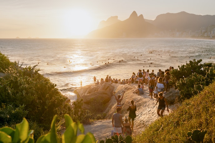 Fique de Olho nas Avaliações do Público em Sites Especializados