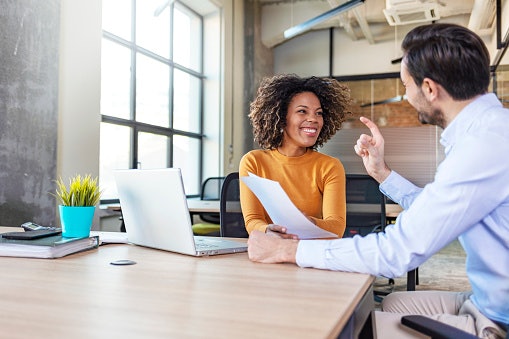 Para Reuniões Presenciais, Considere Agências de Marketing Digital na Sua Cidade ou Estado