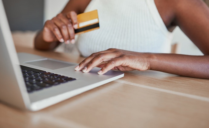Prefira Cartões de Crédito Empresariais sem Anuidade