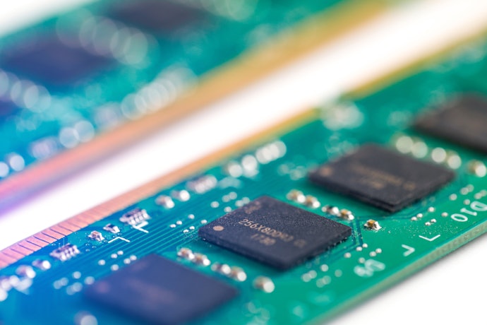 A Memória RAM Deve Ser no Mínimo 2 GB para Evitar Travamentos