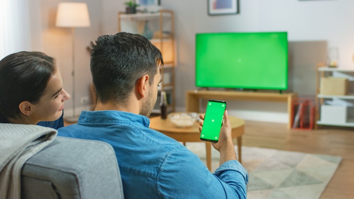 Procure Smart TVs 43 Polegadas com Recursos Relevantes para Você