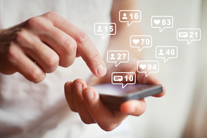 Aplicativo Rede Social: Permite a Conexão com Diversas Empresas e Profissionais