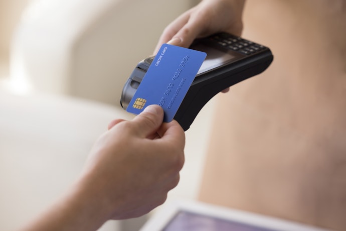 Cartões Mais Básicos Têm Aprovação Mais Fácil e Possuem Alguns Benefícios das Bandeiras