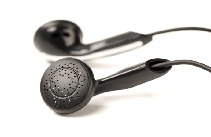 Fone de Ouvido Auricular: Mais Simples e com Encaixe Sutil