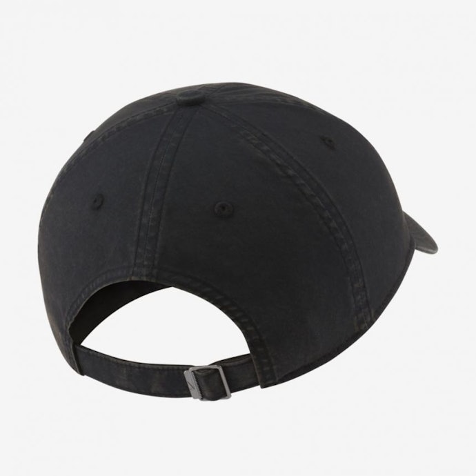 Boné Aba Curva Strapback: Fivela com Boa Aderência ao Tecido