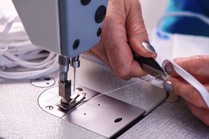 Tesoura de Arremate: Precisão para Cortar Linhas, Sobras e Bordados