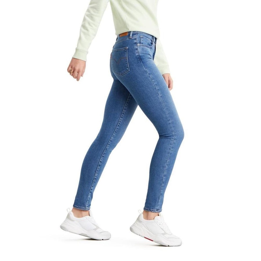 Calça jeans feminina justa: melhores modelos e como usar - Dicas e  tendências de calça jeans para mulheres
