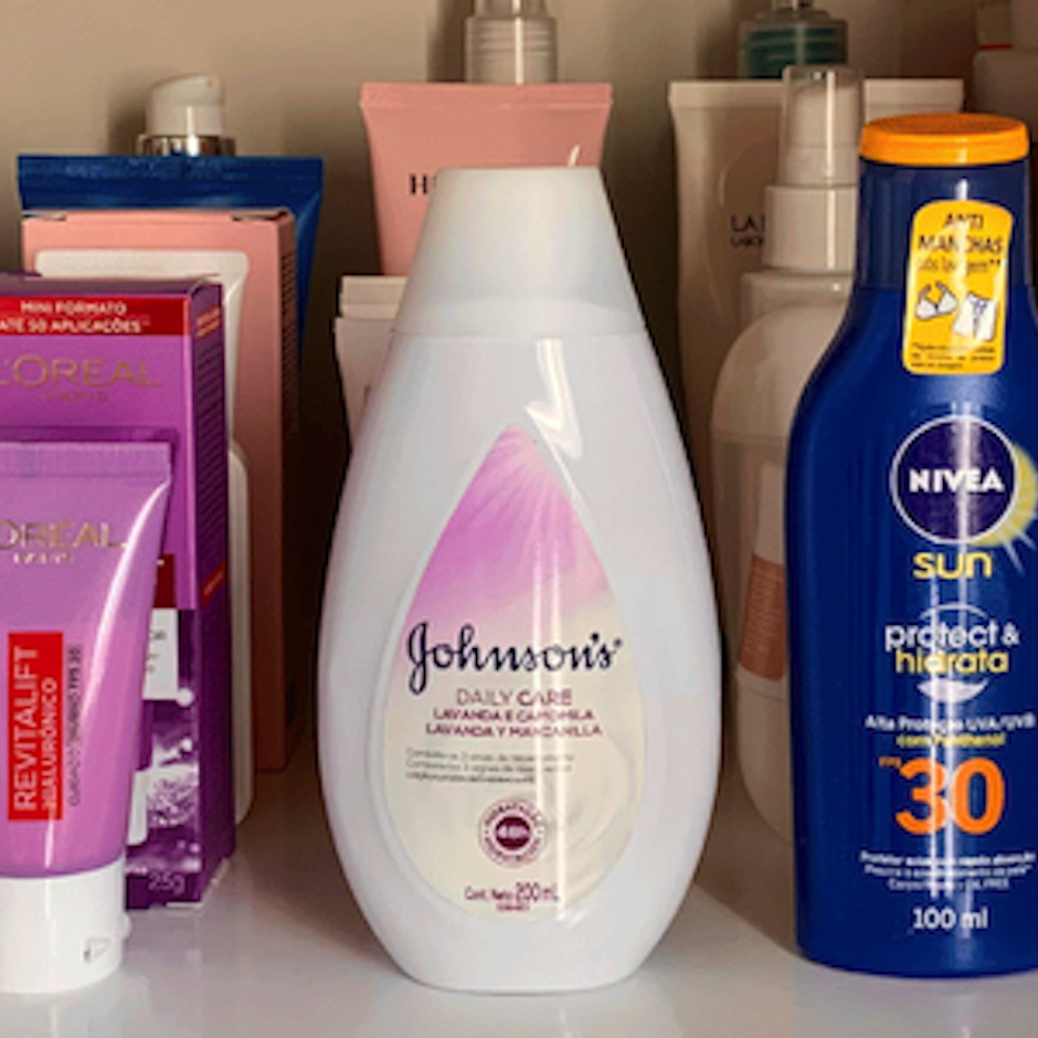 Baratinhos de Farmácia: 8 Produtos de Skincare Para Rosto e Corpo