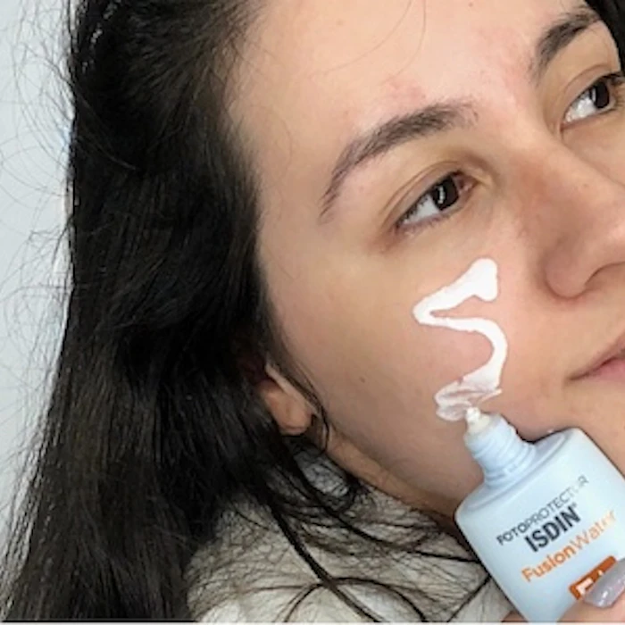Protetor Solar para Pele Oleosa: Veja 8 Indicações (La Roche, ISDIN e mais)