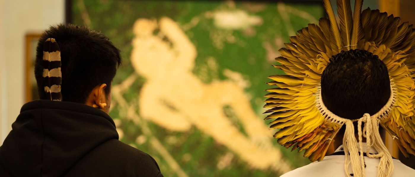 Artistas Plásticos Indígenas: 5 Brasileiros Contemporâneos para Seguir