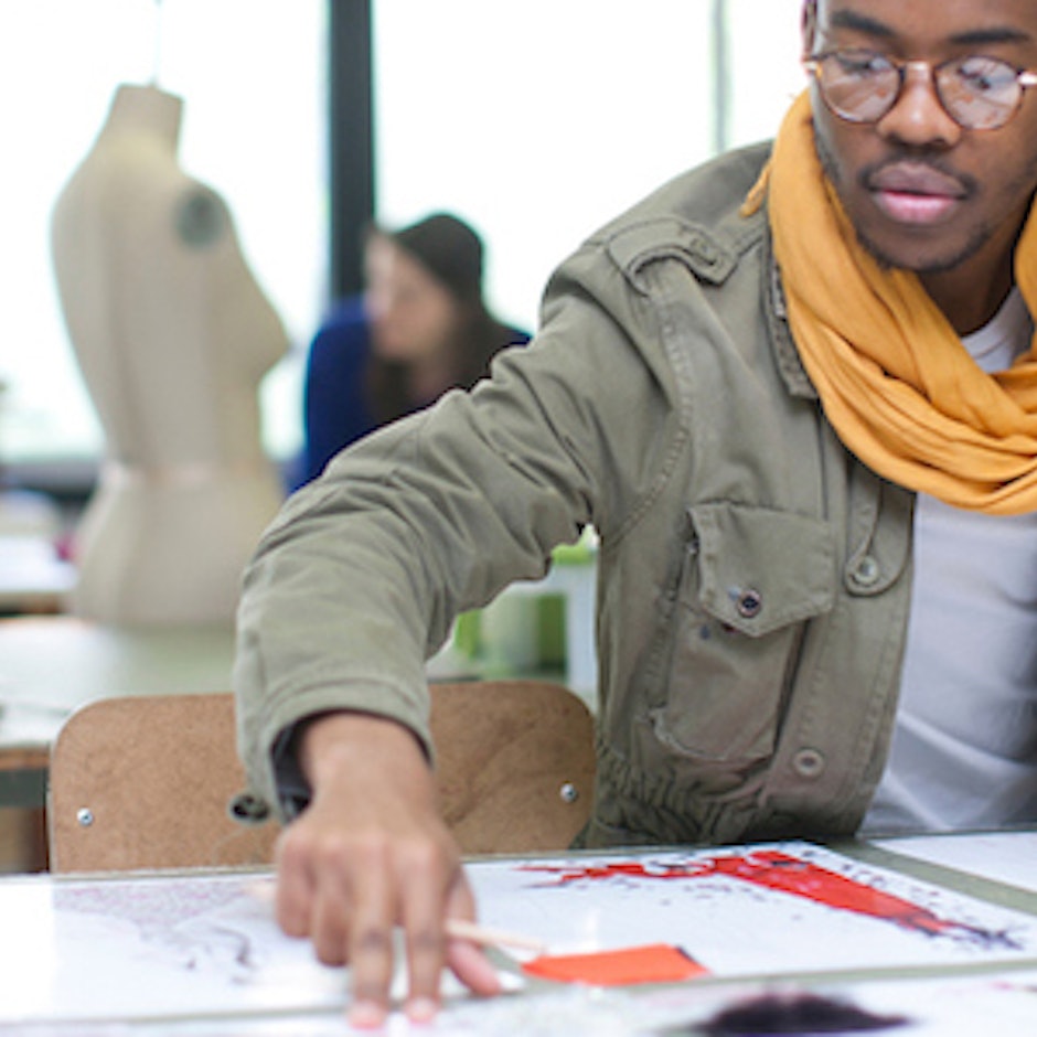 Moda com Inspiração Afro: 5 Marcas que Dão um Show de Representatividade