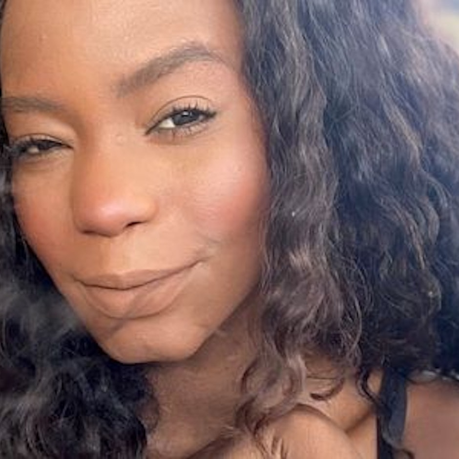 Maquiagem para Pele Oleosa: 10 Produtos e Como Fazer a Make Durar Mais