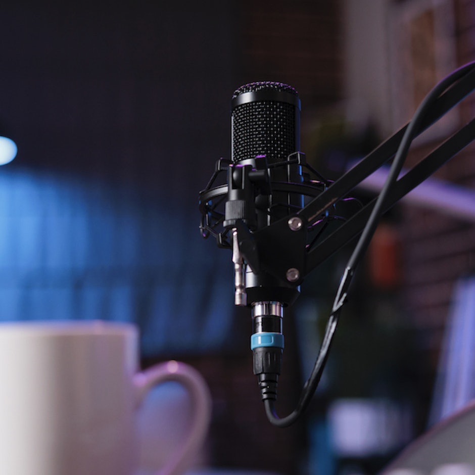 8 Podcasts Comandados por Mulheres que Vale a Pena Conhecer