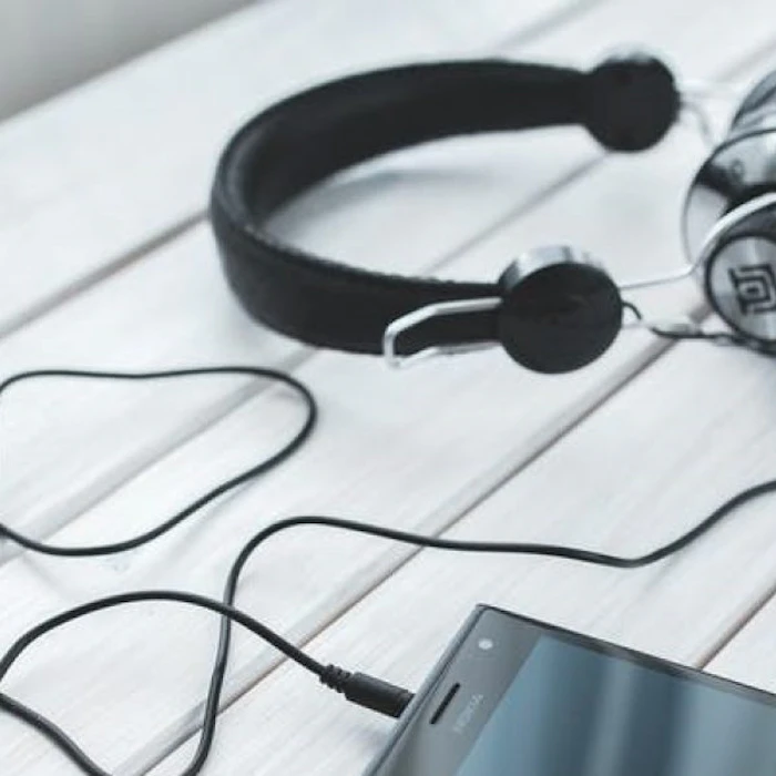 Podcasts Sobre Investimentos e Finanças Pessoais: 10 Programas para Ouvir no Spotify