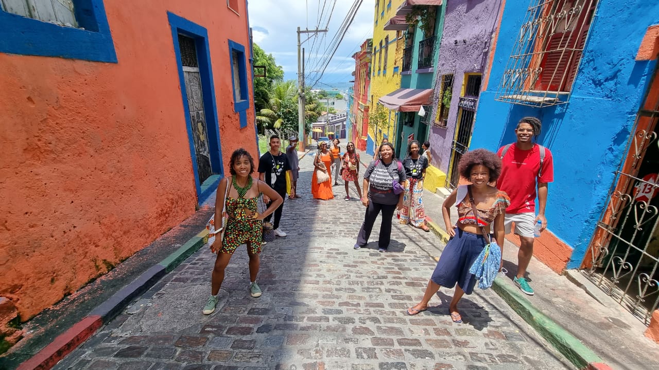 Afroturismo no Brasil: 6 Agências e Roteiros Comandados por Mulheres Negras