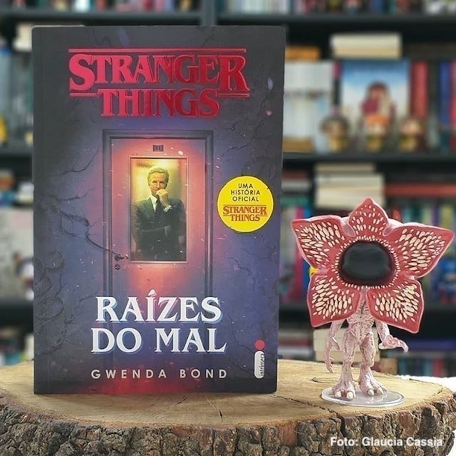 GWENDA BOND Stranger Things: Raízes do Mal Translation missing: pt-BR.activerecord.decorators.item_part_image/alt