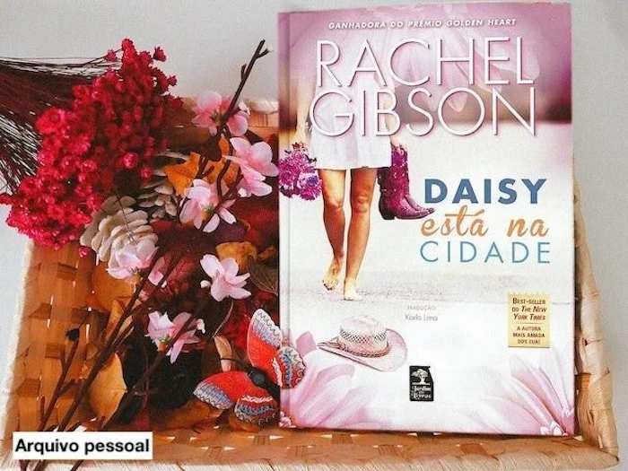 NOVO ADULTO Daisy Está na Cidade Translation missing: pt-BR.activerecord.decorators.item_part_image/alt