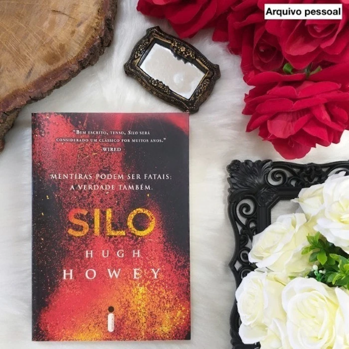 HUGH HOWEY Silo Translation missing: pt-BR.activerecord.decorators.item_part_image/alt