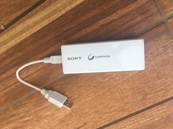 SONY Carregador Portátil Usb 5000 Mah Translation missing: pt-BR.activerecord.decorators.item_part_image/alt