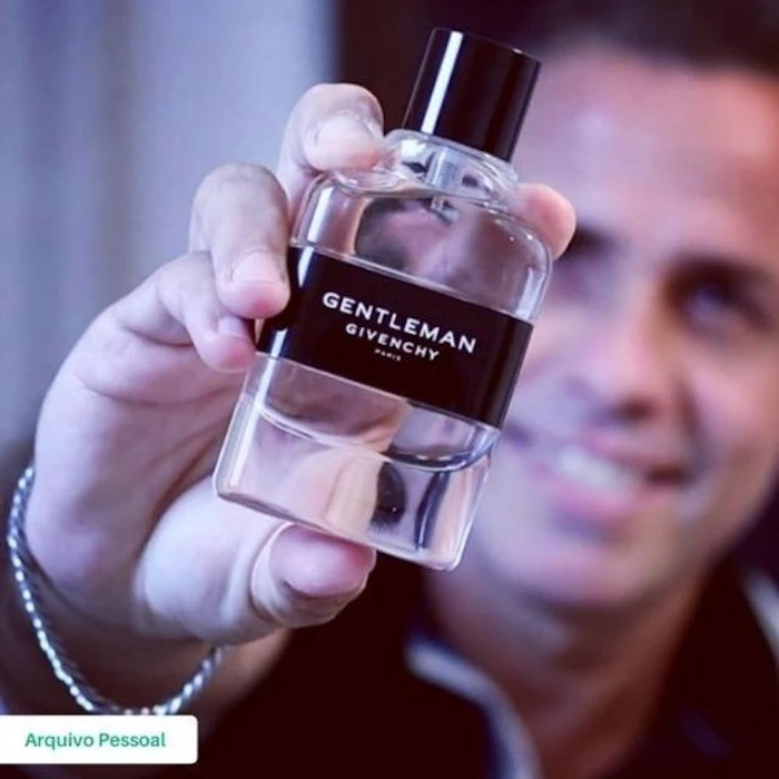 GIVENCHY Gentleman Eau de Toilette Translation missing: pt-BR.activerecord.decorators.item_part_image/alt