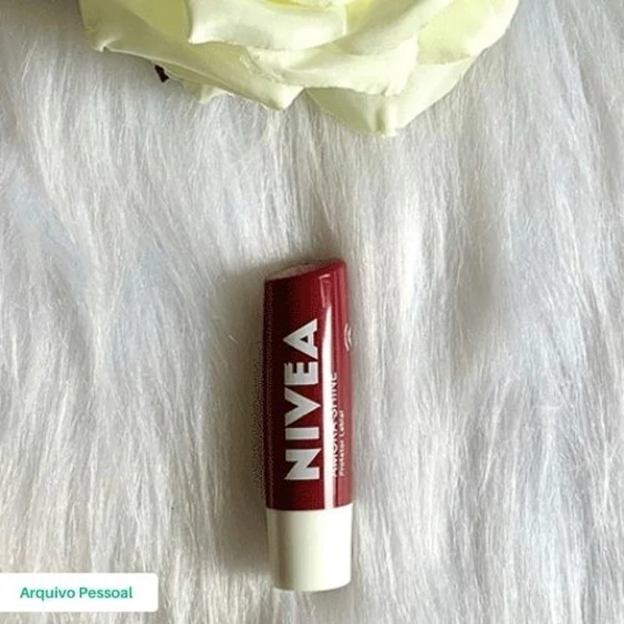 NIVEA Protetor Labial Amora Shine Translation missing: pt-BR.activerecord.decorators.item_part_image/alt