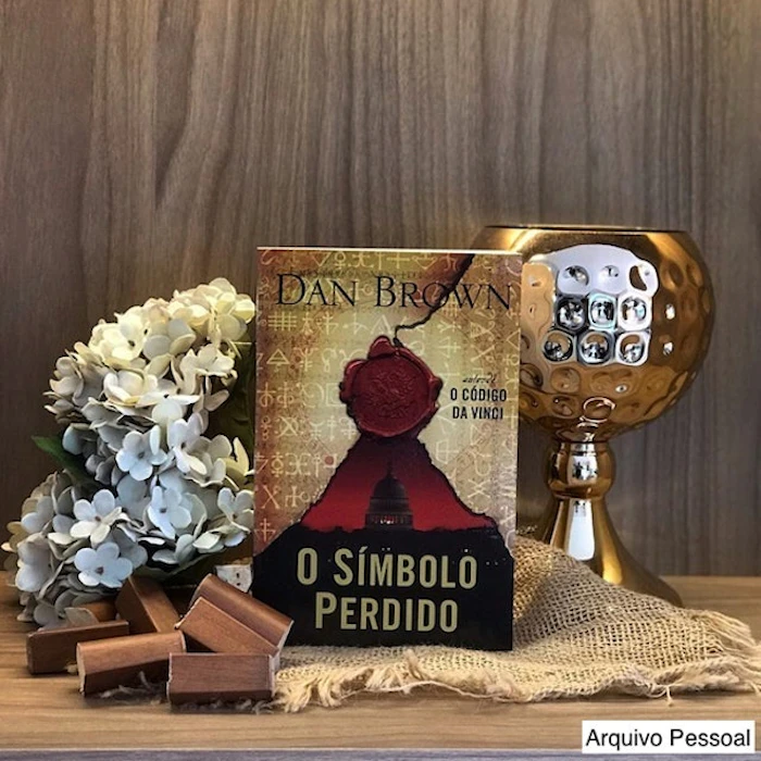 EDITORA ARQUEIRO O Símbolo Perdido Translation missing: pt-BR.activerecord.decorators.item_part_image/alt