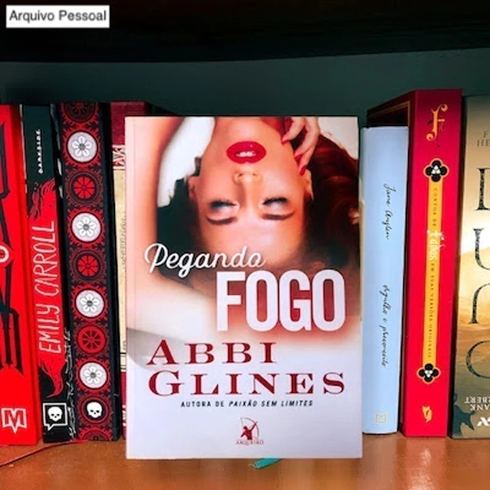 EDITORA ARQUEIRO Pegando Fogo Translation missing: pt-BR.activerecord.decorators.item_part_image/alt