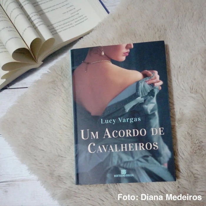 LUCY VARGAS Um Acordo de Cavalheiros Translation missing: pt-BR.activerecord.decorators.item_part_image/alt