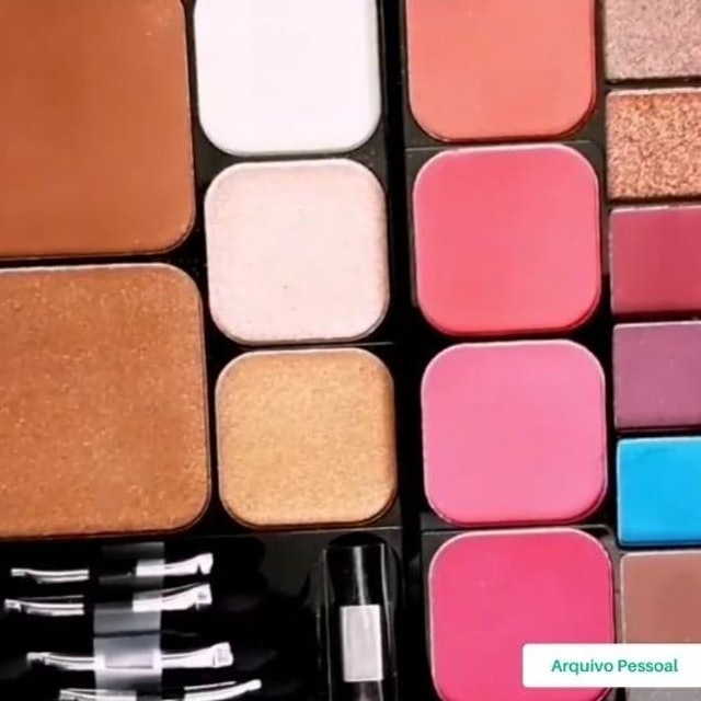 AVON Avon Pro Paleta de Maquiagem Translation missing: pt-BR.activerecord.decorators.item_part_image/alt