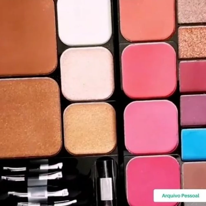 AVON Avon Pro Paleta de Maquiagem Translation missing: pt-BR.activerecord.decorators.item_part_image/alt