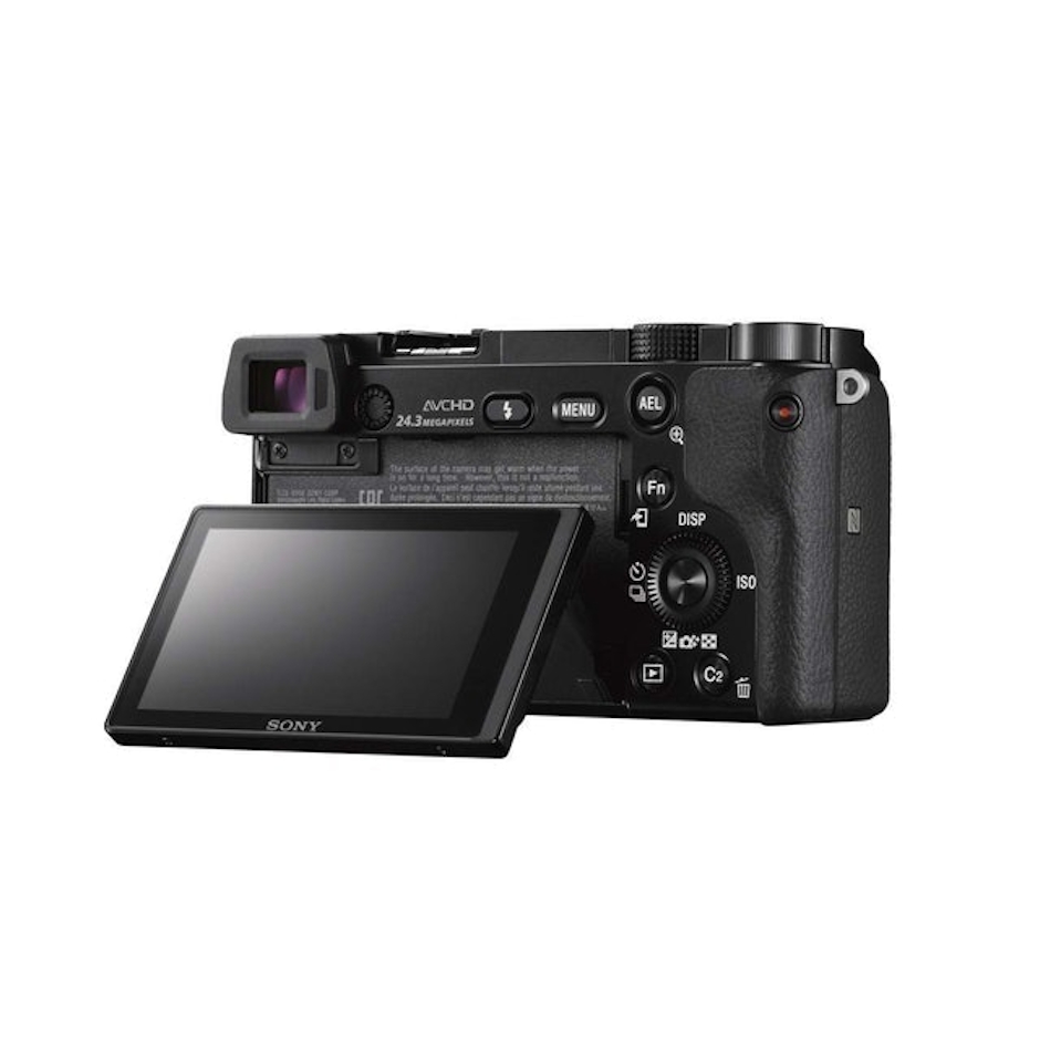 SONY Câmera Sony Alpha a6000 Mirrorless Lente 16-50mm f/3.5-5.6 OSS Translation missing: pt-BR.activerecord.decorators.item_part_image/alt