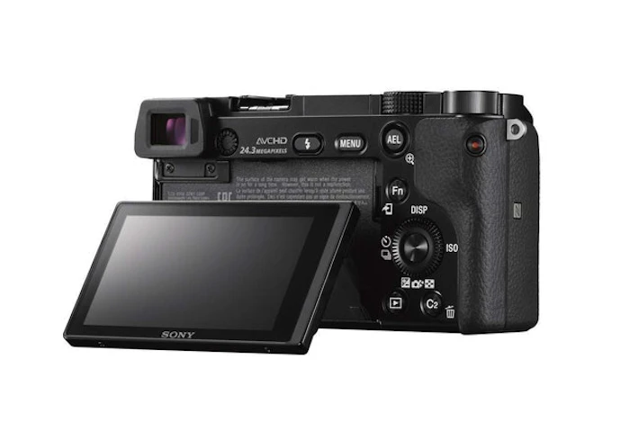 SONY Câmera Sony Alpha a6000 Mirrorless Lente 16-50mm f/3.5-5.6 OSS Translation missing: pt-BR.activerecord.decorators.item_part_image/alt