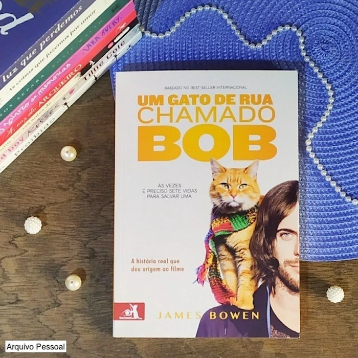 NÃO FICÇÃO Um Gato de Rua Chamado Bob Translation missing: pt-BR.activerecord.decorators.item_part_image/alt