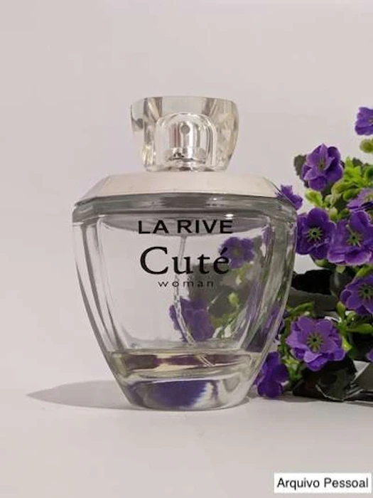 LA RIVE Cuté Woman Translation missing: pt-BR.activerecord.decorators.item_part_image/alt