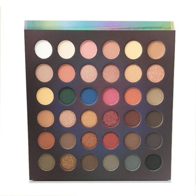 CITY GIRLS Paleta de Sombras Best 36 Colors Translation missing: pt-BR.activerecord.decorators.item_part_image/alt