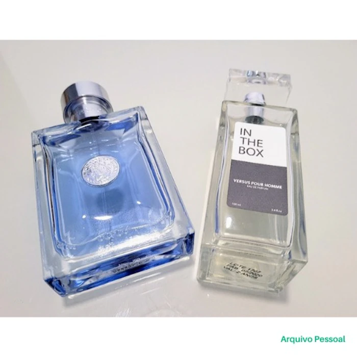 IN THE BOX Versus Pour Homme Translation missing: pt-BR.activerecord.decorators.item_part_image/alt