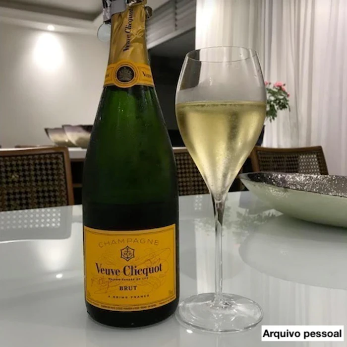 VEUVE CLICQUOT Champagne Veuve Clicquot Brut Translation missing: pt-BR.activerecord.decorators.item_part_image/alt
