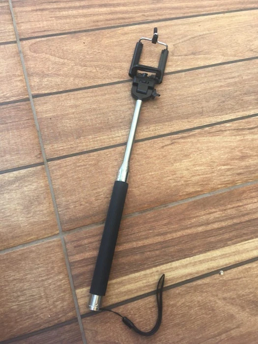 Pau de Selfie Monopod com Controle Remoto Bluetooth Translation missing: pt-BR.activerecord.decorators.item_part_image/alt