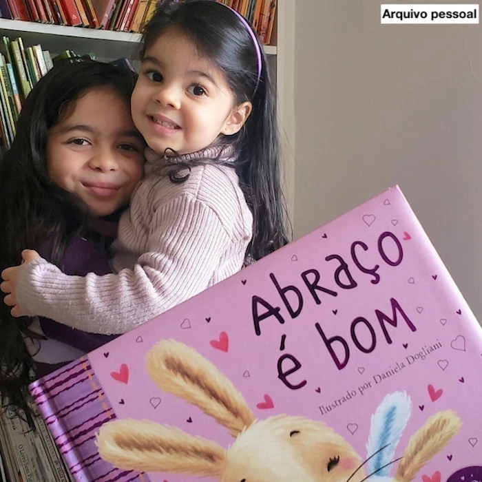 1 ANO + Abraço é Bom Translation missing: pt-BR.activerecord.decorators.item_part_image/alt