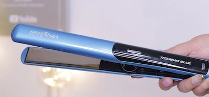BRITÂNIA Prancha Titanium Blue Bivolt Translation missing: pt-BR.activerecord.decorators.item_part_image/alt