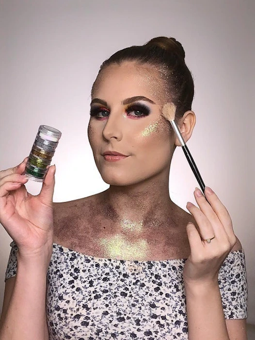 COLORMAKE Glitter em Pó Facial com 10 Cores Translation missing: pt-BR.activerecord.decorators.item_part_image/alt
