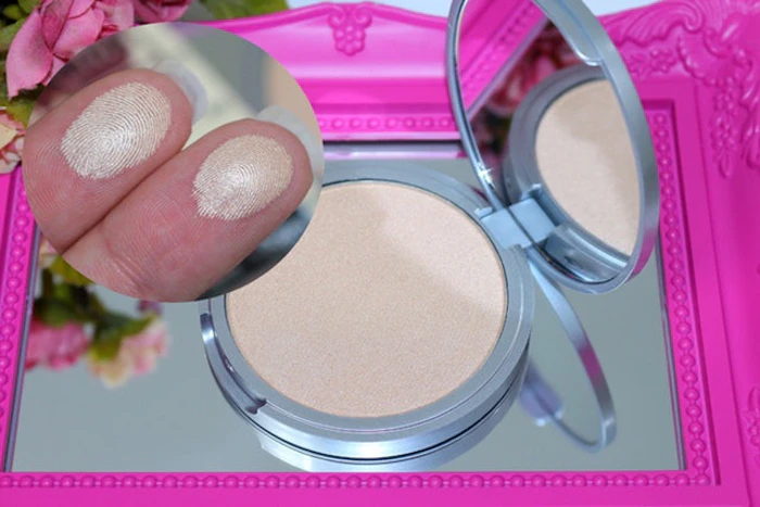 THE BALM Iluminador Facial Mary Lou Manizer Translation missing: pt-BR.activerecord.decorators.item_part_image/alt