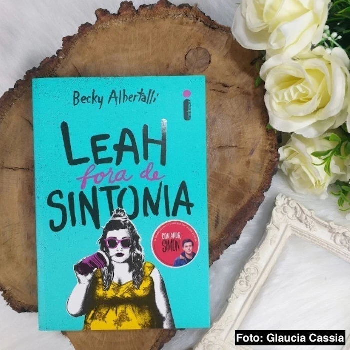 YOUNG ADULT Leah Fora de Sintonia Translation missing: pt-BR.activerecord.decorators.item_part_image/alt