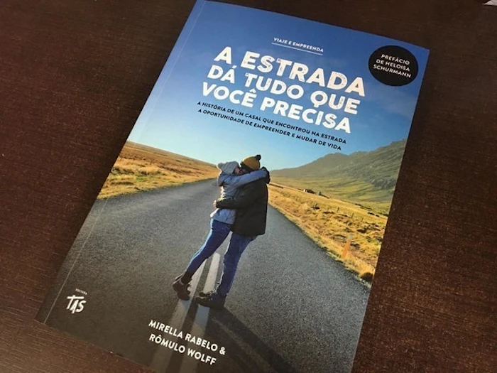 MIRELLA RABELO E RÔMULO WOLFF A Estrada Dá Tudo Que Você Precisa Translation missing: pt-BR.activerecord.decorators.item_part_image/alt