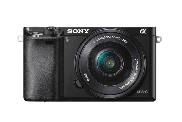SONY Câmera Sony Alpha a6000 Mirrorless Lente 16-50mm f/3.5-5.6 OSS Translation missing: pt-BR.activerecord.decorators.item_part_image/alt