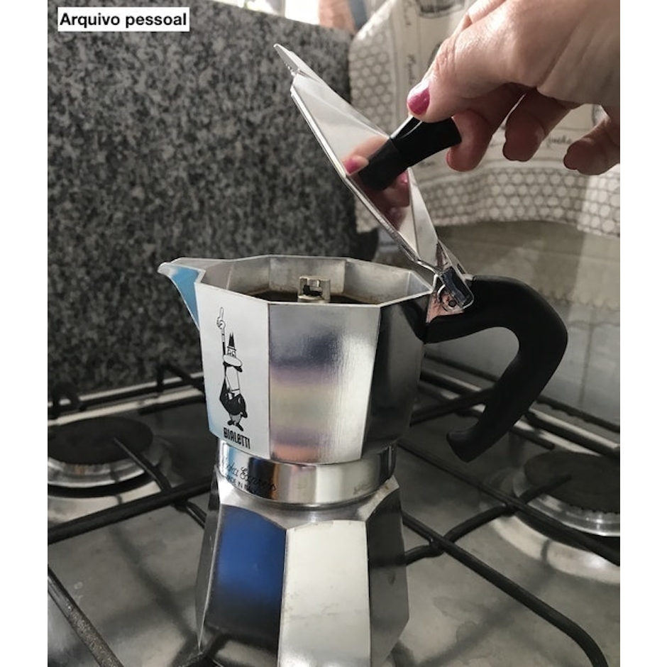 BIALETTI Moka Express 6 Xícaras Translation missing: pt-BR.activerecord.decorators.item_part_image/alt